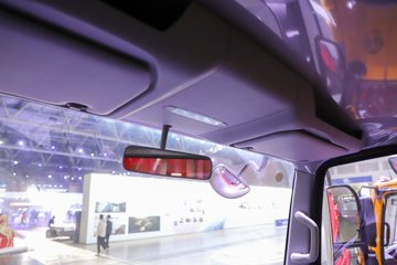 Ծ������H3 2.5L���� 180���� 4X2 ��ʿ��10�� 3.15�׵�����ж��ͼƬ