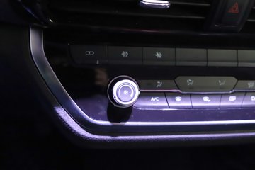 Ծ������H3 2.5L���� 180���� 4X2 ��ʿ��10�� 3.15�׵�����ж��ͼƬ