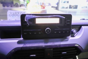 Ծ������H3 2.5L���� 180���� 4X2 ��ʿ��10�� 3.15�׵�����ж��ͼƬ