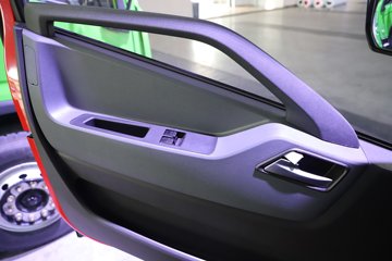 Ծ������H3 2.5L���� 180���� 4X2 ��ʿ��10�� 3.15�׵�����ж��ͼƬ