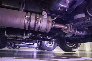 Ծ������H3 2.5L���� 180���� 4X2 ��ʿ��10�� 3.15�׵�����ж��ͼƬ