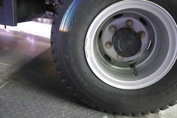 Ծ������H3 2.5L���� 180���� 4X2 ��ʿ��10�� 3.15�׵�����ж��ͼƬ