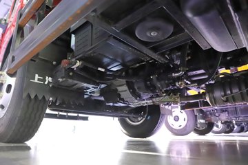 Ծ������H3 2.5L���� 180���� 4X2 ��ʿ��10�� 3.15�׵�����ж��ͼƬ