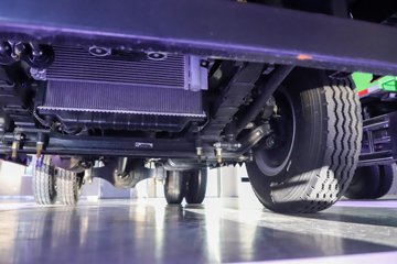 Ծ������H3 2.5L���� 180���� 4X2 ��ʿ��10�� 3.15�׵�����ж��ͼƬ