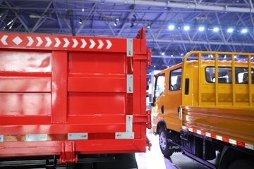 Ծ������H3 2.5L���� 180���� 4X2 ��ʿ��10�� 3.15�׵�����ж��ͼƬ