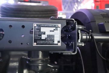 �������ҽ�ʨ ���ذ� 12.8L LNG 520���� 6X4 ��ʿ��12�� ǣ����ͼƬ