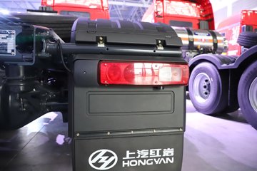 �������ҽ�ʨ ���ذ� 12.8L LNG 520���� 6X4 ��ʿ��12�� ǣ����ͼƬ