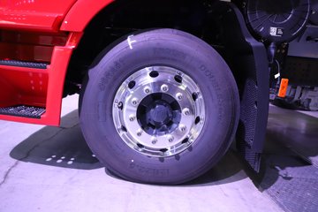 �������ҽ�ʨ ���ذ� 12.8L LNG 520���� 6X4 ��ʿ��12�� ǣ����ͼƬ