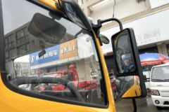 江铃汽车凯运+ 中体 2.5L柴油 156马力 万里扬6档 气刹 3.2米双排栏板轻卡 江铃汽车凯运+ 中体 2.5L柴油 156马力 万里扬6档 气刹 3.2米双排栏板轻卡