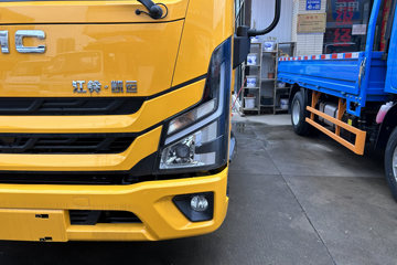 ������������+ ���� 2.5L���� 156���� ������6�� ��ɲ 3.2��˫�������ῨͼƬ