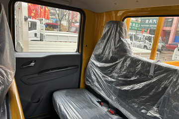 ������������+ ���� 2.5L���� 156���� ������6�� ��ɲ 3.2��˫�������ῨͼƬ