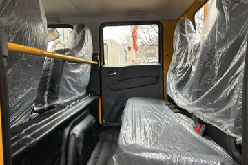 ������������+ ���� 2.5L���� 156���� ������6�� ��ɲ 3.2��˫�������ῨͼƬ