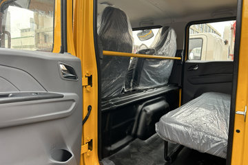 ������������+ ���� 2.5L���� 156���� ������6�� ��ɲ 3.2��˫�������ῨͼƬ