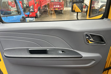 ������������+ ���� 2.5L���� 156���� ������6�� ��ɲ 3.2��˫�������ῨͼƬ