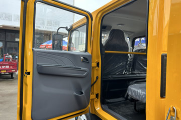 ������������+ ���� 2.5L���� 156���� ������6�� ��ɲ 3.2��˫�������ῨͼƬ