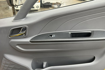 ������������+ ���� 2.5L���� 156���� ������6�� ��ɲ 3.2��˫�������ῨͼƬ