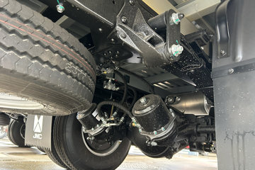 ������������+ ���� 2.5L���� 156���� ������6�� ��ɲ 3.2��˫�������ῨͼƬ