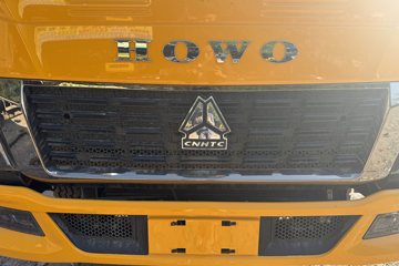 ����HOWOͳ˧ 170���� 4X2 ��ʿ��8�� ���ϳ�(��������)ͼƬ