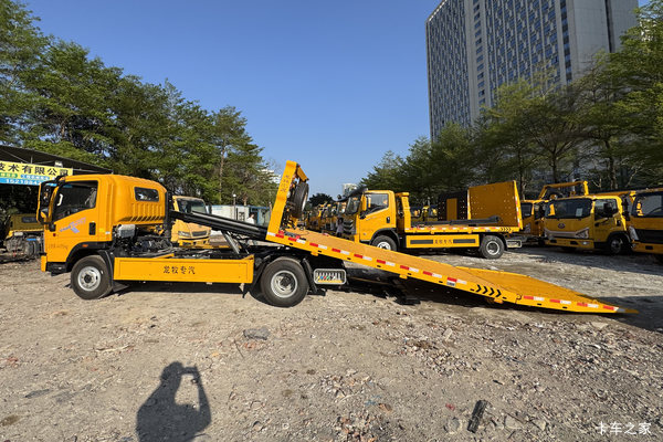 豪沃统帅10吨板特价，广州白云区现车