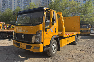 ����HOWOͳ˧ 170���� 4X2 ��ʿ��8�� ���ϳ�(��������)ͼƬ