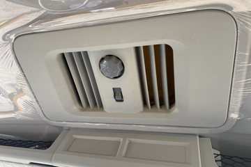 ����HOWOͳ˧ 170���� 4X2 ��ʿ��8�� ���ϳ�(��������)ͼƬ