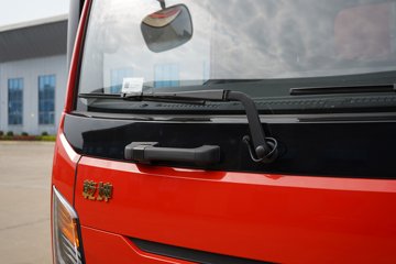 ����Ǭ��K6 180���� 2.5L���� 4X2 ��ʿ��6�� ���� 4.1����س�ͼƬ