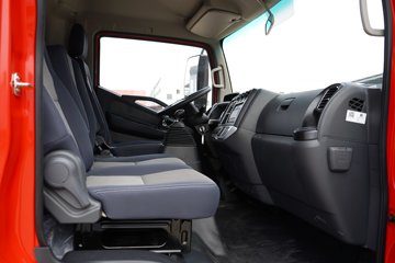 ����Ǭ��K6 180���� 2.5L���� 4X2 ��ʿ��6�� ���� 4.1����س�ͼƬ