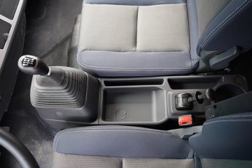 ����Ǭ��K6 180���� 2.5L���� 4X2 ��ʿ��6�� ���� 4.1����س�ͼƬ