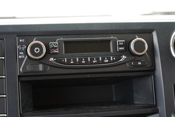 ����Ǭ��K6 180���� 2.5L���� 4X2 ��ʿ��6�� ���� 4.1����س�ͼƬ