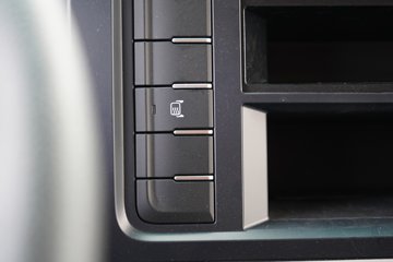 ����Ǭ��K6 180���� 2.5L���� 4X2 ��ʿ��6�� ���� 4.1����س�ͼƬ