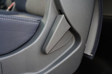 ����Ǭ��K6 180���� 2.5L���� 4X2 ��ʿ��6�� ���� 4.1����س�ͼƬ