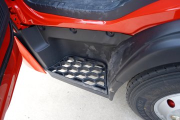 ����Ǭ��K6 180���� 2.5L���� 4X2 ��ʿ��6�� ���� 4.1����س�ͼƬ