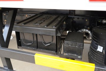 ����Ǭ��K6 180���� 2.5L���� 4X2 ��ʿ��6�� ���� 4.1����س�ͼƬ