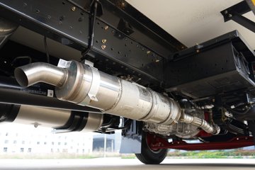 ����Ǭ��K6 180���� 2.5L���� 4X2 ��ʿ��6�� ���� 4.1����س�ͼƬ