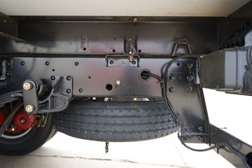 ����Ǭ��K6 180���� 2.5L���� 4X2 ��ʿ��6�� ���� 4.1����س�ͼƬ