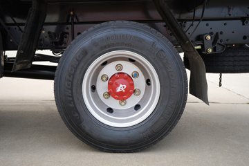 ����Ǭ��K6 180���� 2.5L���� 4X2 ��ʿ��6�� ���� 4.1����س�ͼƬ
