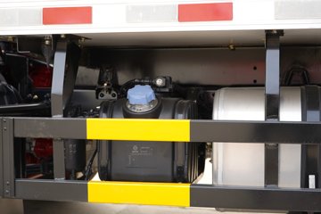����Ǭ��K6 180���� 2.5L���� 4X2 ��ʿ��6�� ���� 4.1����س�ͼƬ