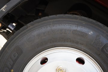 ����Ǭ��K6 180���� 2.5L���� 4X2 ��ʿ��6�� ���� 4.1����س�ͼƬ