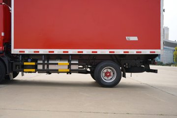 ����Ǭ��K6 180���� 2.5L���� 4X2 ��ʿ��6�� ���� 4.1����س�ͼƬ