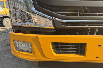 ���������ȷ�M3 180���� 4X2 ���ϳ�(��������)ͼƬ