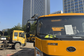 ���������ȷ�M3 180���� 4X2 ���ϳ�(��������)ͼƬ