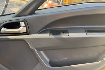 ���������ȷ�M3 180���� 4X2 ���ϳ�(��������)ͼƬ