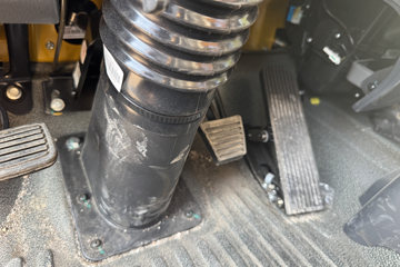 ���������ȷ�M3 180���� 4X2 ���ϳ�(��������)ͼƬ