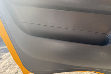 ���������ȷ�M3 180���� 4X2 ���ϳ�(��������)ͼƬ