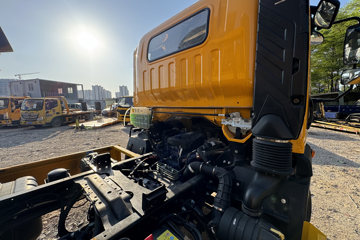 ���������ȷ�M3 180���� 4X2 ���ϳ�(��������)ͼƬ