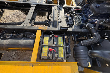 ���������ȷ�M3 180���� 4X2 ���ϳ�(��������)ͼƬ