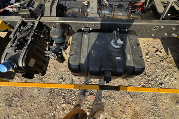 ���������ȷ�M3 180���� 4X2 ���ϳ�(��������)ͼƬ