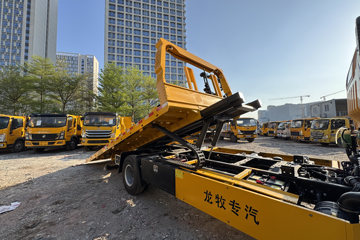 ���������ȷ�M3 180���� 4X2 ���ϳ�(��������)ͼƬ