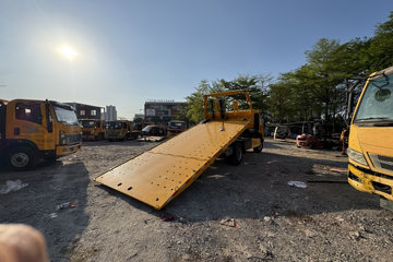 ���������ȷ�M3 180���� 4X2 ���ϳ�(��������)ͼƬ