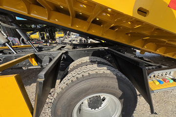 ���������ȷ�M3 180���� 4X2 ���ϳ�(��������)ͼƬ